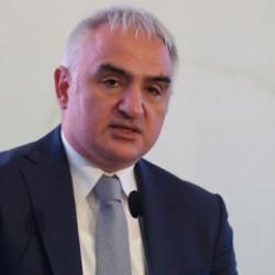 Bakan Ersoy: Antalya'da bu yıl 18 milyon yabancı ziyaretçiye ulaşmayı hedefliyoruz