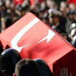 Trafik kazasında hayatını kaybeden polis i&ccedil;in Bakan Yerlikaya'dan taziye mesajı