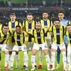 Fenerbahçe'ye kart şoku! Yıldız isim derbide yok