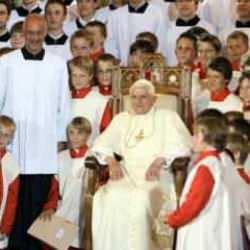 Skandallar zinciri görevine gölge düşürdü... Papa'nın tartışmalı geçmişi!