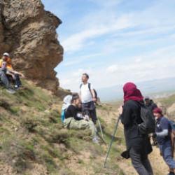 Tıpkı bir insan gibi: Asırlardır ovaya bakıyor!