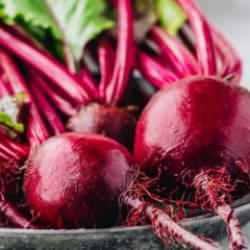 Vir&uuml;slerin tek bir zerresini bile bırakmıyor: Pancar, bağışıklığı şaha kaldırıyor!