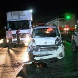 Arnavutköy'de tır zincirleme kazaya neden oldu: 6 yaralı