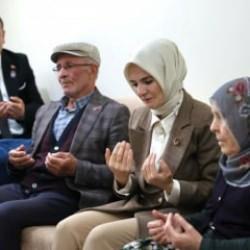 Bakan Göktaş'tan şehit ailesine ziyaret