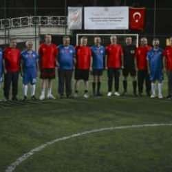 Bakan Işıkhan sendika temsilcileri ve basın mensuplarıyla maç yaptı