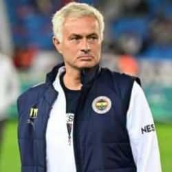 Fenerbahçe'de veda vakti: Biletler kesildi, 8 isim yolcu