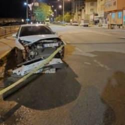 İki araç kafa kafaya çarpıştı: 2 ölü, 3 yaralı