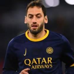 Hakan Çalhanoğlu bir ilk için sahaya çıkacak