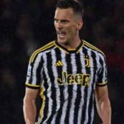 Juventus, Arkadiusz Milik'i bırakmadı! 2 yıllık imza