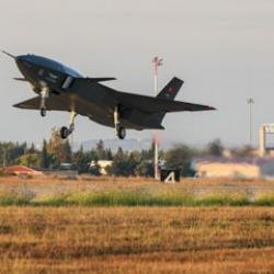 KIZILELMA’dan tarihi uçuş! Dünyaya KKTC mesajı! İsrail'i de titretecek