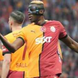 Osimhen'den maç sonu ayrılık sinyali!