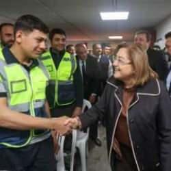 Şahin, 1 Mayıs’ta belediye çalışanlarıyla buluştu: Biz çok güçlü ve güvenilir bir aileyiz