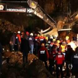 Samsun'da heyelan: Baba ve iki &ccedil;ocuğu hayatını kaybetti