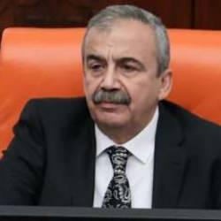 Sırrı Süreyya Önder hayatını kaybetti