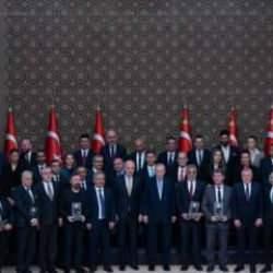 10. Anadolu Medya Ödülleri sahiplerini buldu! Radyo 7'ye gururlandıran ödül!