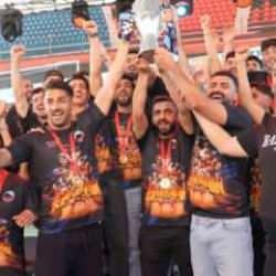 10 yıl önce kurulan takım peş peşe şampiyon oldu: Doğuda tarih yazıyorlar
