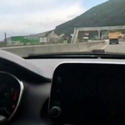 139 KM hızla kamyona yetişemedi!
