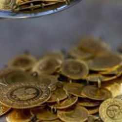 Dolar düştü, altın yeniden şaha kalktı
