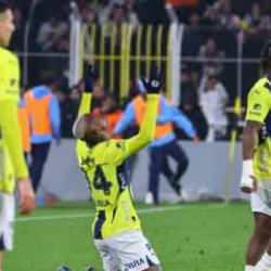 Başakşehir - Fenerbahçe! Muhtemel 11'ler