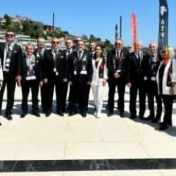 Beşiktaş başkan adayı Gürkan Aksoy, yönetim kurulunu tanıttı