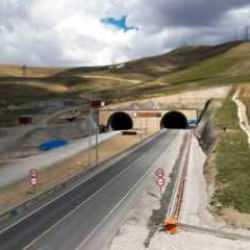 Şoförlerin çilesi son buldu: 1 saatlik yol 5 dakikaya düştü