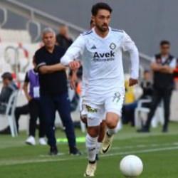 Süper Lig'den 3. Lig'e düşen efsane ekipte bir yıldız parlıyor: Devler peşinde
