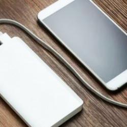 &Uuml;nl&uuml; markanın şarj aleti piyasadan kaldırılıyor! Asıl sebebi ise bakın neymiş