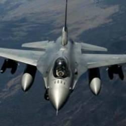 Son dakika: İsrail'e ait F-16 savaş u&ccedil;ağı taşıdığı bombayı d&uuml;ş&uuml;rd&uuml;
