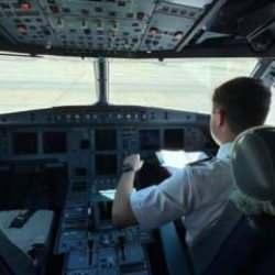 70 Tonluk taşıt, AJet’in en genç pilotuna emanet