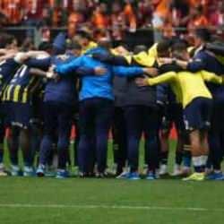 Fenerbahçeli futbolculara 'zorla getirme' kararı: Adliyeye çağrıldılar