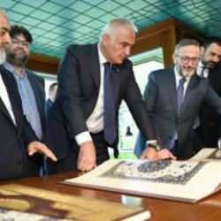 Bakan Ersoy'dan hat sanatının kalbine ziyaret
