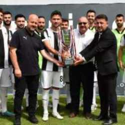 Amatöre kadar düşmüştü: Süper Lig efsanesi 'namağlup' şampiyon