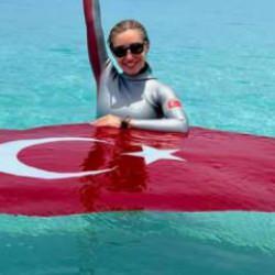 Cumhurbaşkanı Erdoğan'ın kuruluna seçilmişti: Milli sporcu 5 madalya ile dönüyor