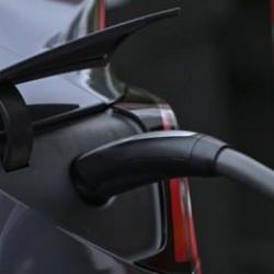 Elektrikli araç satışları ticaret belirsizliklerine rağmen nisanda yüzde 29 arttı