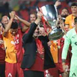 Gaziantep'te sarı-kırmızı coşku! Galatasaray kupasını kaldırdı