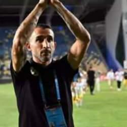 Avrupa ekibini çalıştıran Mehmet Topal sezon finalinde galip geldi