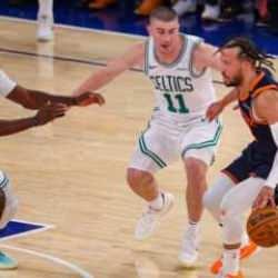 NBA play-off'larında Knicks, Celtics karşısında seriyi 3-1'e getirdi