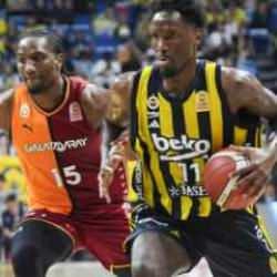 Pota derbisinde kazanan Fenerbahçe! Galatasaray'ı farklı geçti!