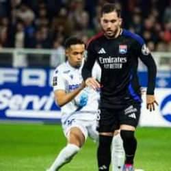 Süper Lig ile anılan yıldız takımına veda etti: Bu sezon 32 golde adı var