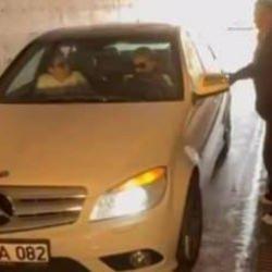 Yalova'da alt geçitte yol verme tartışması! Kadın sürücünün inadı trafiği kilitledi