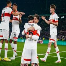 28 yıl sonra kupa geldi! Milli futbolcu kariyerinde ilk kez kazandı