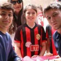 3. Lig'e çıkan Süper Lig efsanesinin oyuncuları öğrencilerle buluştu
