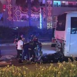 Antalya’da motosiklet, midibüse çarptı! 2 kişi öldü