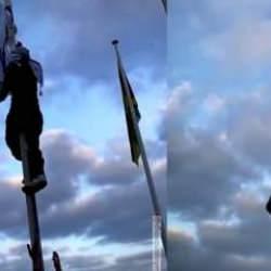 Avrupa'nın göbeğinde tarihi anlar! İsrail bayrağını indirip, Filistin bayrağı astılar