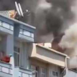 Bayrampaşa'da 5 katlı binada yangın!