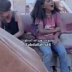 Bu görüntülere yürek dayanmaz: Gazzeli çocuklar acı içinde kıvranıyor