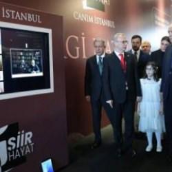 Cumhurbaşkanı Erdoğan, "Bir Şiir Bir Hayat Canım İstanbul" sergisini gezdi