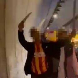 Döner bıçağıyla şampiyonluk kutlayan şahıslar serbest