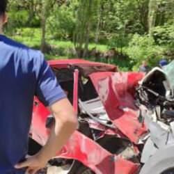 Erzurum'da feci kaza: Araç hurdaya döndü! Ölü ve yaralı var