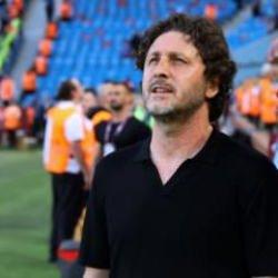 Fatih Tekke 'Taraftar da onu seviyor' diyerek transferi açıkladı